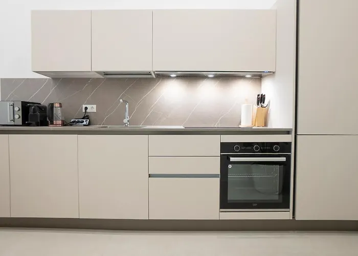 Fully Equipped, Renovated, Perfectly Located Flat